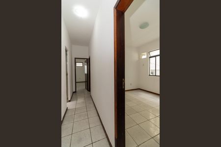 Casa para alugar com 150m², 3 quartos e 3 vagas Casa para alugar com 150m², 3 quartos e 3 vagasCorredor