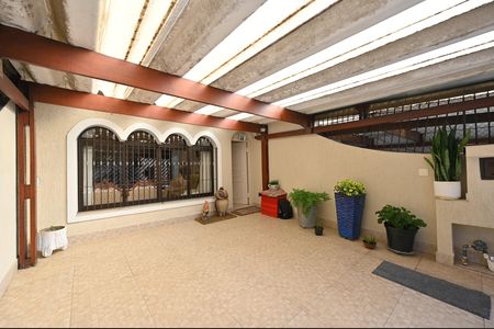 Casa à venda com 120m², 3 quartos e 2 vagasGaragem