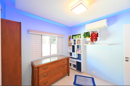 Quarto 3 de casa à venda com 3 quartos, 120m² em Bosque da Saúde, São Paulo