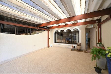 Garagem de casa à venda com 3 quartos, 120m² em Bosque da Saúde, São Paulo