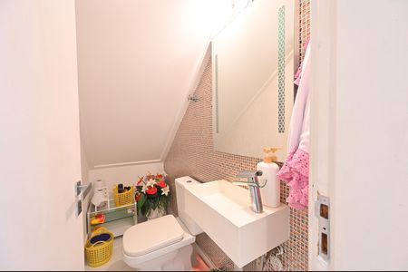 Casa à venda com 120m², 3 quartos e 2 vagasLavabo