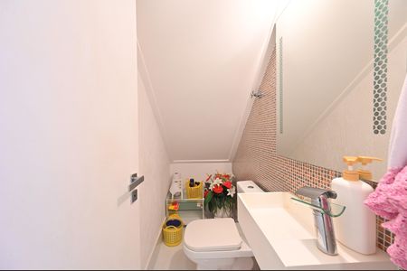 Casa à venda com 120m², 3 quartos e 2 vagasLavabo