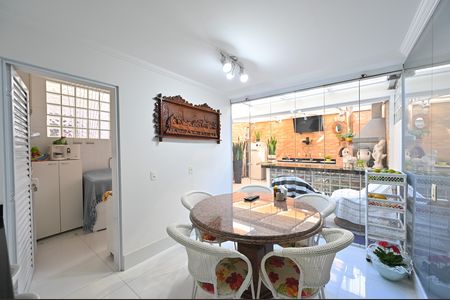 Casa à venda com 120m², 3 quartos e 2 vagasCozinha