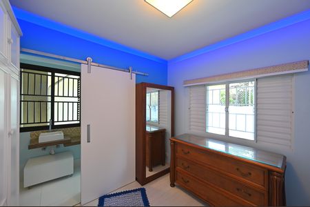 Casa à venda com 120m², 3 quartos e 2 vagasQuarto 3