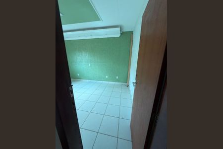 Casa à venda com 100m², 2 quartos e 2 vagas Casa à venda com 100m², 2 quartos e 2 vagasQuarto