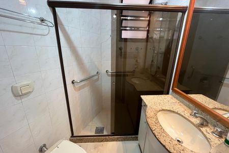Apartamento à venda com 140m², 3 quartos e 2 vagasbanheiro 2