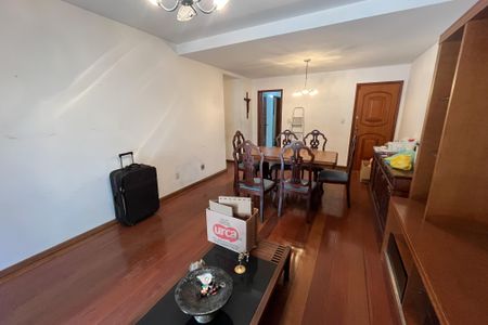 Apartamento à venda com 140m², 3 quartos e 2 vagasSala
