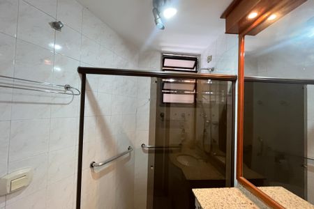 Apartamento à venda com 140m², 3 quartos e 2 vagasbanheiro 2