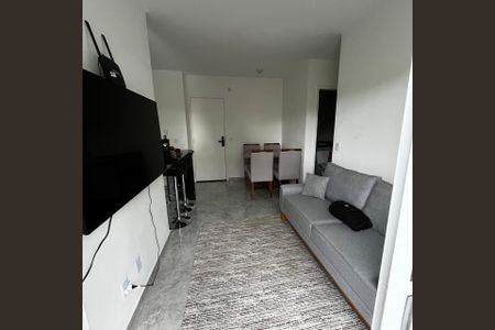 Sala de apartamento para alugar com 2 quartos, 58m² em Jardim Belizário, Cotia
