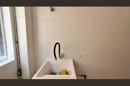 Apartamento à venda com 142m², 3 quartos e 1 vagaÁrea de Serviço 