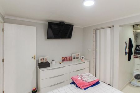 Casa à venda com 126m², 3 quartos e 2 vagasSuíte