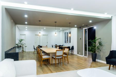 Apartamento para alugar com 32m², 2 quartos e sem vagaÁrea comum - Salão de festas