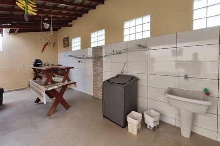 Casa à venda com 120m², 3 quartos e 4 vagasÁrea gourmet - Área de serviço
