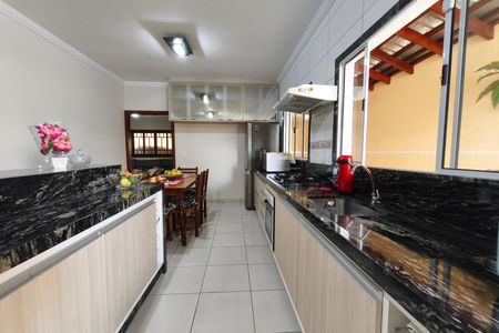 Casa à venda com 120m², 3 quartos e 4 vagasCozinha