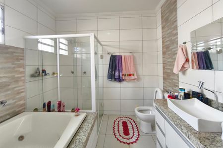 Casa à venda com 120m², 3 quartos e 4 vagasBanheiro Suíte