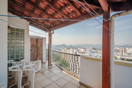 Apartamento à venda com 225m², 4 quartos e 3 vagasCobertura
