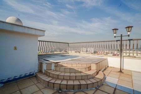 Apartamento à venda com 225m², 4 quartos e 3 vagasCobertura