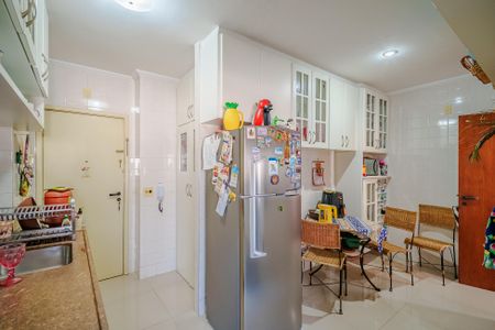 Apartamento à venda com 225m², 4 quartos e 3 vagasCozinha
