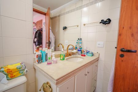 Apartamento à venda com 225m², 4 quartos e 3 vagasBanheiro social