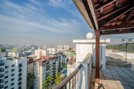 Apartamento à venda com 225m², 4 quartos e 3 vagasCobertura