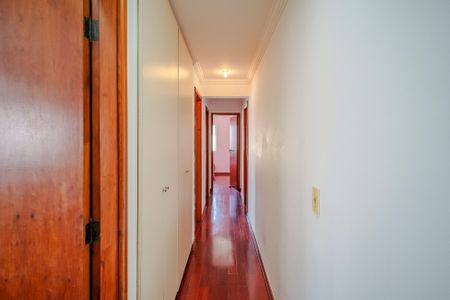 Apartamento à venda com 225m², 4 quartos e 3 vagasCorredor