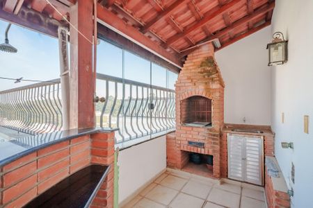 Apartamento à venda com 225m², 4 quartos e 3 vagasChurrasqueira