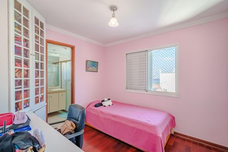 Apartamento à venda com 225m², 4 quartos e 3 vagasSuíte 2