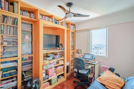 Apartamento à venda com 225m², 4 quartos e 3 vagasQuarto 1