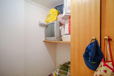 Apartamento à venda com 225m², 4 quartos e 3 vagasQuarto 2