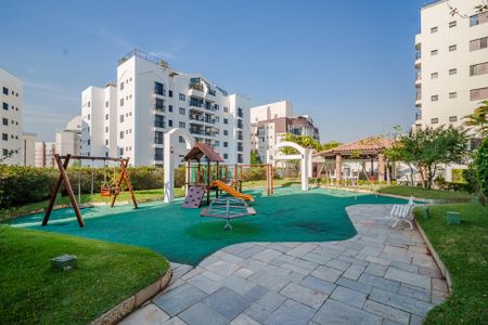 Apartamento à venda com 225m², 4 quartos e 3 vagasÁrea comum - Playground