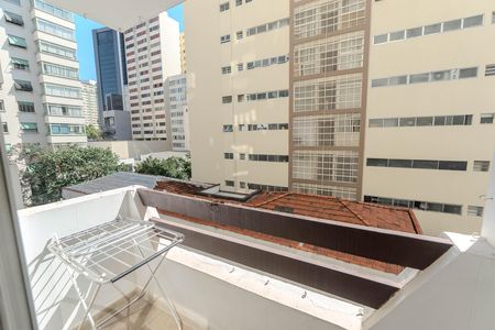 Apartamento à venda com 60m², 2 quartos e 1 vaga Apartamento à venda com 60m², 2 quartos e 1 vagaSacada