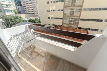 Sacada de apartamento à venda com 2 quartos, 60m² em Consolação, São Paulo