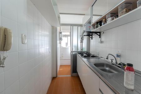 Apartamento à venda com 60m², 2 quartos e 1 vaga Apartamento à venda com 60m², 2 quartos e 1 vagaCozinha e Área de Serviço