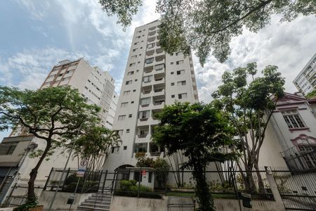Apartamento à venda com 60m², 2 quartos e 1 vaga Apartamento à venda com 60m², 2 quartos e 1 vagaFachada