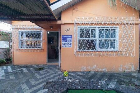Casa à venda com 105m², 2 quartos e 1 vaga Casa à venda com 105m², 2 quartos e 1 vagaFachada