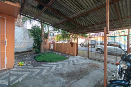 Casa à venda com 105m², 2 quartos e 1 vaga Casa à venda com 105m², 2 quartos e 1 vagaQuintal