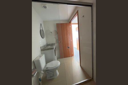 Banheiro de apartamento para alugar com 2 quartos, 31m² em Ceilandia, Brasília