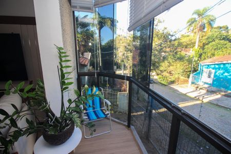 Apartamento à venda com 100m², 2 quartos e 2 vagasSacada da Sala