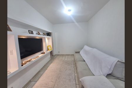 Sala de casa para alugar com 2 quartos, 100m² em Penha Circular, Rio de Janeiro