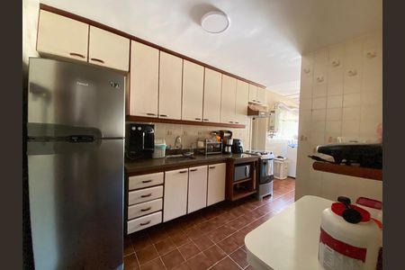 Apartamento para alugar com 192m², 4 quartos e 2 vagas