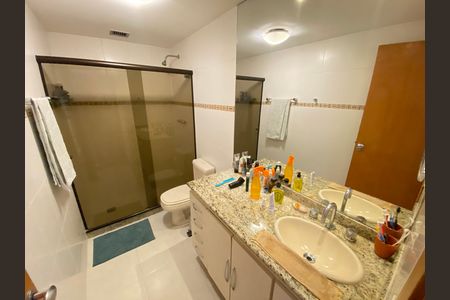 Apartamento para alugar com 192m², 4 quartos e 2 vagas