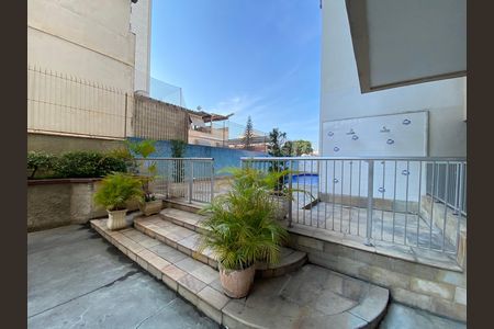 Apartamento para alugar com 192m², 4 quartos e 2 vagas