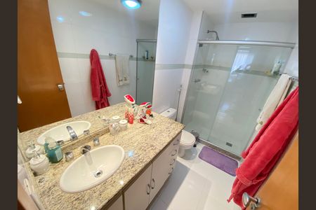 Apartamento para alugar com 192m², 4 quartos e 2 vagas