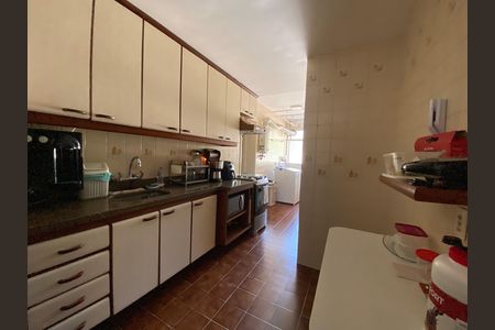 Apartamento para alugar com 192m², 4 quartos e 2 vagas