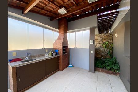 Apartamento para alugar com 192m², 4 quartos e 2 vagas
