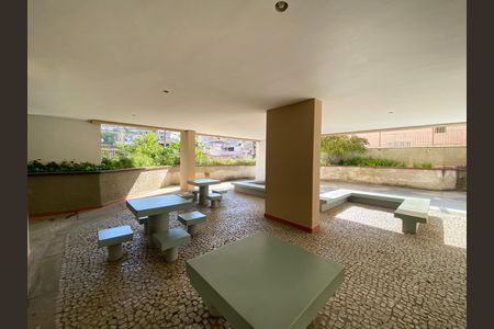 Apartamento para alugar com 192m², 4 quartos e 2 vagas