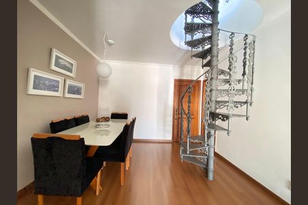 Apartamento para alugar com 192m², 4 quartos e 2 vagas