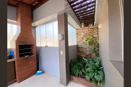 Apartamento para alugar com 192m², 4 quartos e 2 vagas