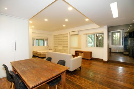Ambientes Integrados (Sala de Estar, Jantar, Quarto e Cozinha) de apartamento para alugar com 1 quarto, 53m² em Jardim Paulista, São Paulo