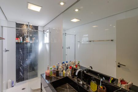 Apartamento para alugar com 170m², 2 quartos e 1 vaga Apartamento para alugar com 170m², 2 quartos e 1 vagaBanheiro da Suíte